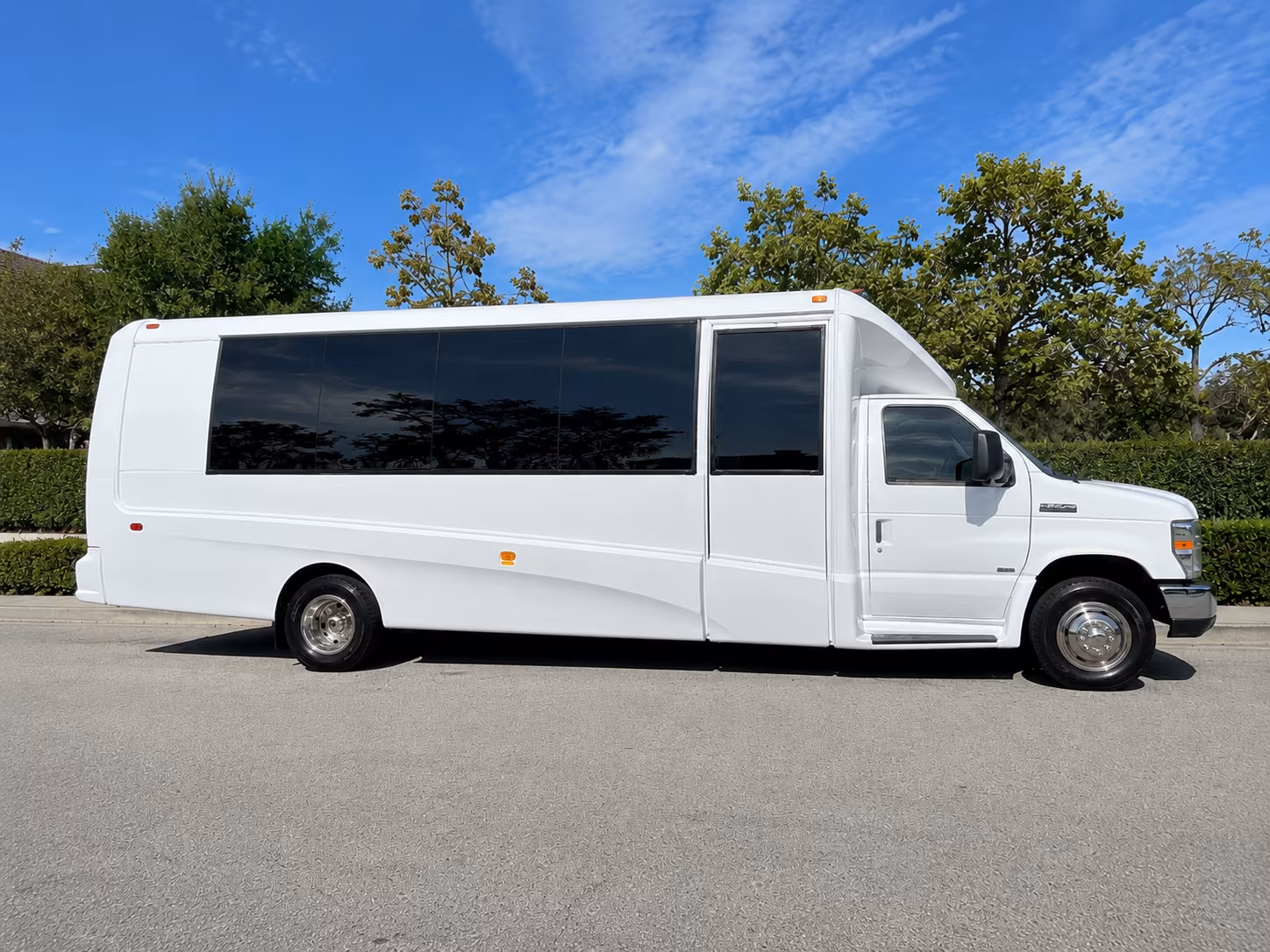 rock hill concert bus rentals for groups heading to the fillmore and the amp